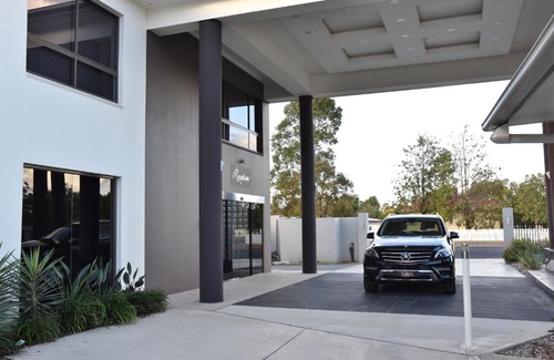 Miles Hotel | Western Downs Motor Inn