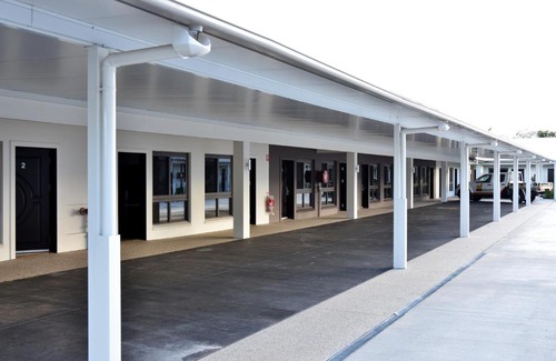 Miles Hotel | Western Downs Motor Inn