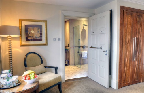 Ayr Hotel | Western House Hotel