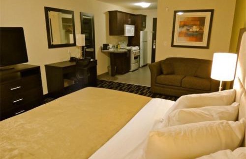 Carlyle Hotel | Western Star Inn and Suites Carlyle