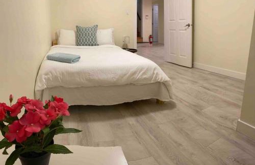 Shaughnessy Villa | Westside Pool Home-8 min to Downtown, Yard Parking