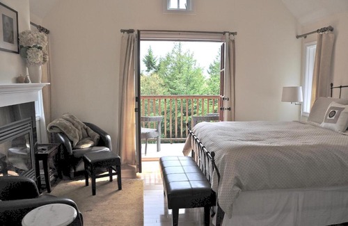 Salt Spring Island Bed & Breakfast | Wetherly Inn & Spa