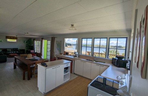 Whakapirau House | Whakapirau, Kaipara. 2 minutes walk to the beach