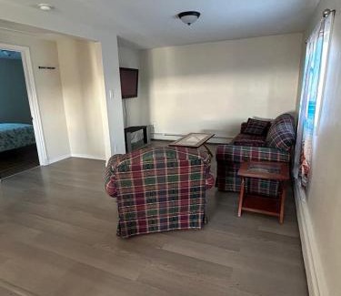 Tiddville Apartment | Whale Cove Suites