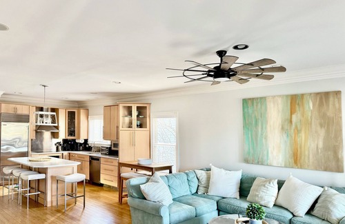 Wrightsville Beach House | Whale House #112 - Great Location, Walk to beach, sound, bars, and more!