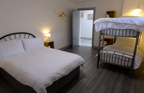 Ardnatrush Bed & Breakfast | Whiddy School House Accommodation