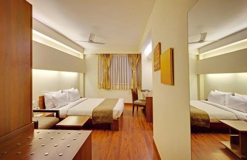 Vidhyadhar Nagar Hotel | Whispering Palms Hotel Jaipur