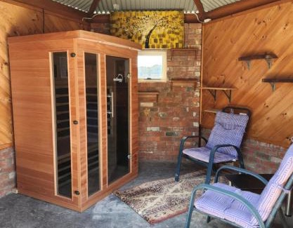 Maryborough House | Whispering Woods House Pool Sauna