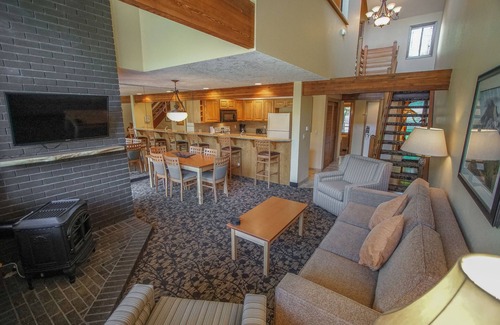 Welches Apartment | Whispering Woods Resort