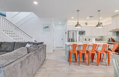 Old Town House | White Avenue Villa A+B+C - Pool - Cart Discount