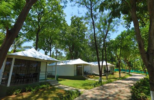 Silvassa Resort | White Feather Resort Kauncha