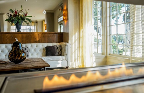 Biloxi Hotel | White House Hotel