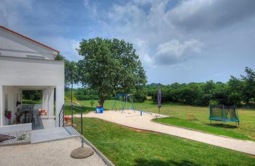 Valtura Apartment | White house