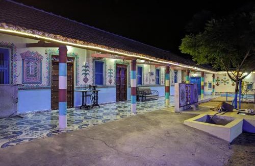 Bhuj Hotel | White Land Villagestay