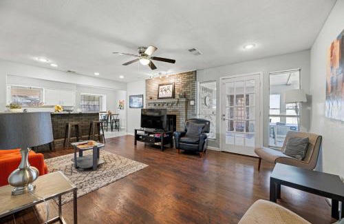 Dallas House | White Rock Estate