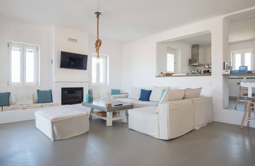 Paros Villa | White Sand All · Island Wedding paradise villas