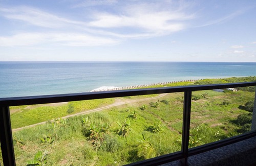 Shoufeng House | White Spray B&B