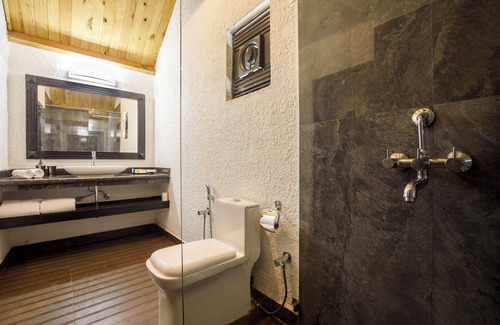 Morjim Hotel | White woods Resort & Spa