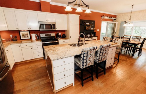 Wilmington House | Whiteface Holiday: Hot Tub, Ski, Family Memories!