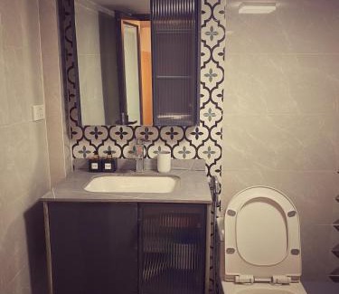 Hang Buom Apartment | Whitesun Old Quarter, Quiet and Cozy Ground Floor 2BR Apt