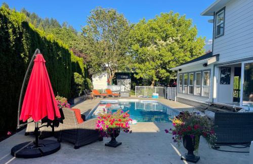 Sardis House | WHITEWATER COTTAGE