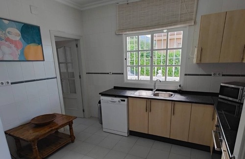 Pinos de Alhaurin Villa | WiFi, MOUNTAIN VIEWS, PRIVATE POOL, BADMINTON, FOOTBALL, TABLE TENNIS.