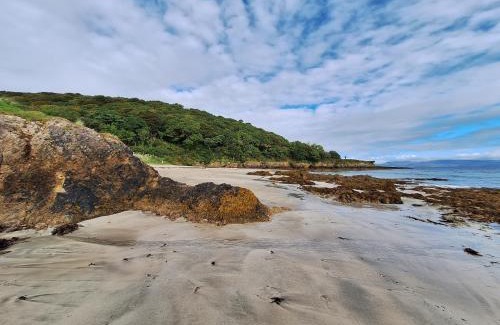 Clooncarrabaun House | Wild Rose Cottage - 3 Bedroom