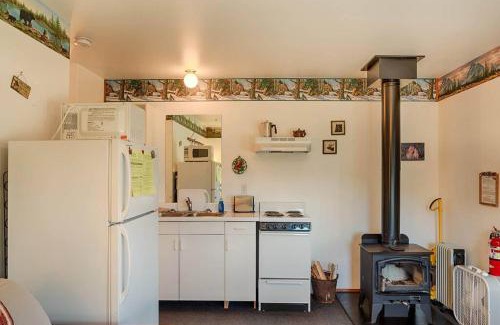 Oroville House | Wilderness Cabin - Eden Valley