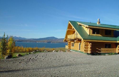 Hudson's Hope Hotel | Williston Lake Resort