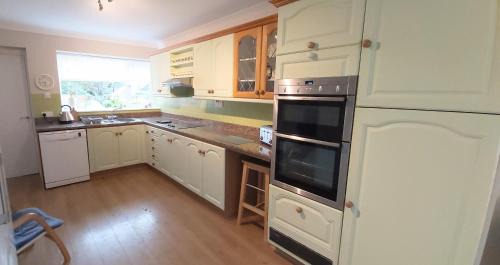 Northallerton House | Willow Cottage 4 bed, cosy stopover, dogs welcome