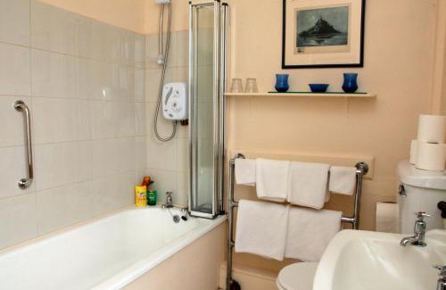 Minane Bridge Bed & Breakfast | Willowhill House Bed and Breakfast P43 YK06