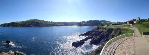 Castrillon House | Winahost Naveces La Bahía