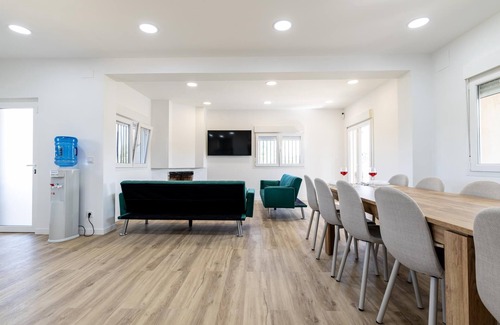 Mont Barbat Villa | Winahost Sant Cosme Villa with private pool