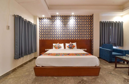 Amer Fort Road Hotel | Wind Palace hotel