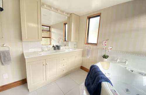 Burnham Other | Winderburn Estate sleeping 12-14 Rural Setting, Farm Outlook