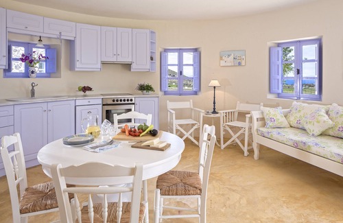 Imerovigli Villa | Windmill Villas