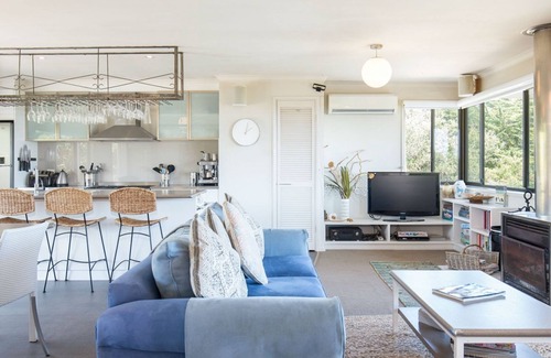 Waterhouse House | WindSong Beach House