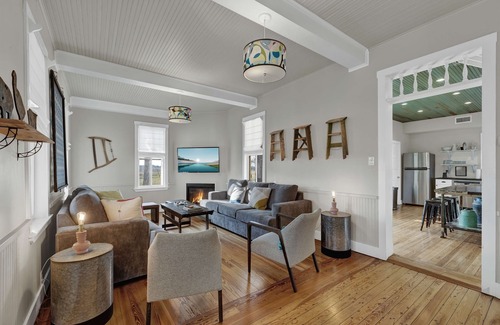 Fredericksburg House | Wine Trail Retreat for 18, Party Barn, Hot Tub