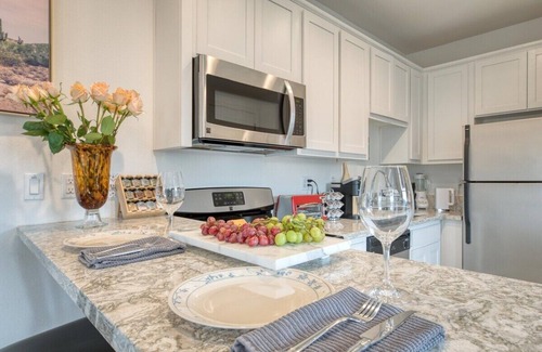 Santa Rosa House | Wineries & Wine: A Comforting Getaway in Wine Country