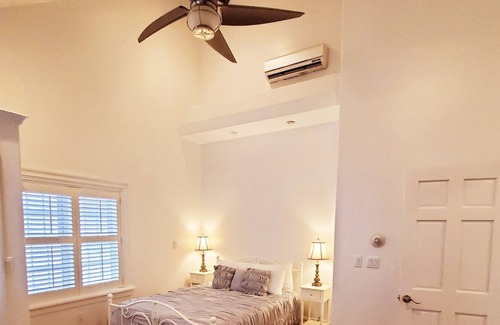 Mt. Bethel Bed & Breakfast | Winter Micro-Wedding Packages - Chelsea Sun Inn Poconos Limited Time only