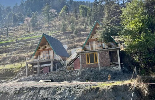 Banjar Cottage | Winterfell Treehouse Jibhi