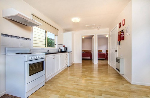 Bicheno Hotel | Wintersun Gardens Motel