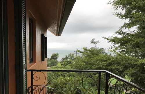 Donghe Bed & Breakfast | Wishingwell B&B