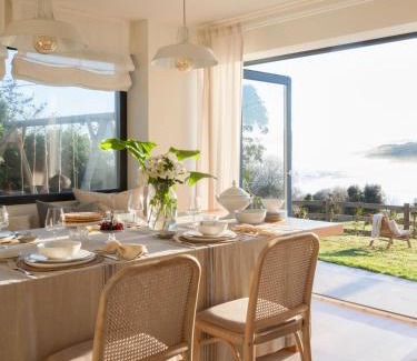 San Vicente de la Barquera Villa | Wishome-Preciosa villa para familias al borde del mar en Parque Natural Oyambre -Comillas