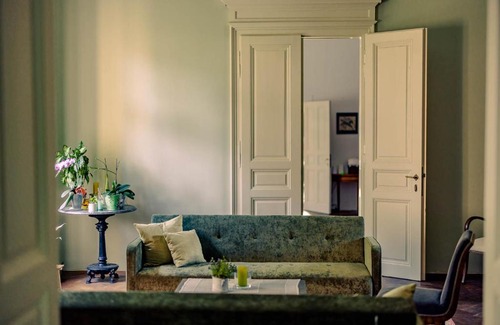 Ternitz Villa | Wohnen wie im 19. Jahrhundert