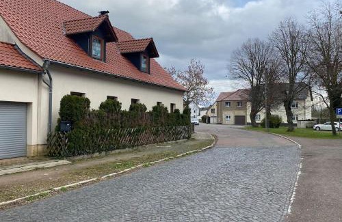 Glesien Apartment | Wohnung im Grünen, Haus Cara, 120m², 4 Zi, Kü, Bad