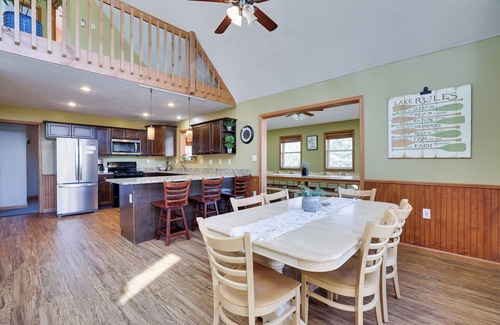 Albrightsville Ski Chalet | WolfRun Lake View Chalet, 200 feet from Lake, Hottub