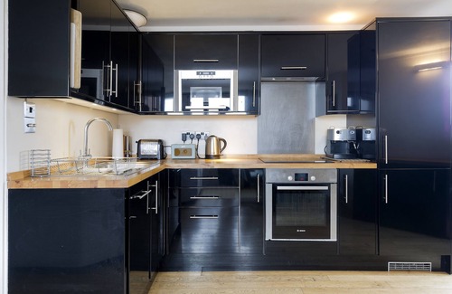 Chelsea Riverside Apartment | Wonderful Chelsea Flat, 2 Bedrooms, 2 Bathrooms