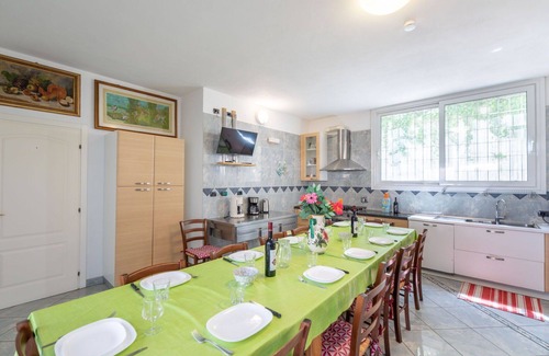 Bobolino Villa | Wonderful villa with private pool, hot tub, A/C, WIFI, TV, terrace, pets allowed and panoramic .