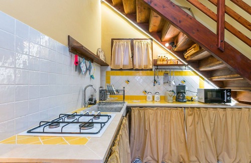 Santa Maria a Monte House | Wonderful private villa for 6 guests with WIFI, A/C, private pool, TV and patio
